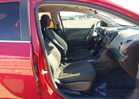 2013 Chevrolet Sonic Lt Auto z USA, uszkodzony, nr VIN 1G1JC5SH7D4237054